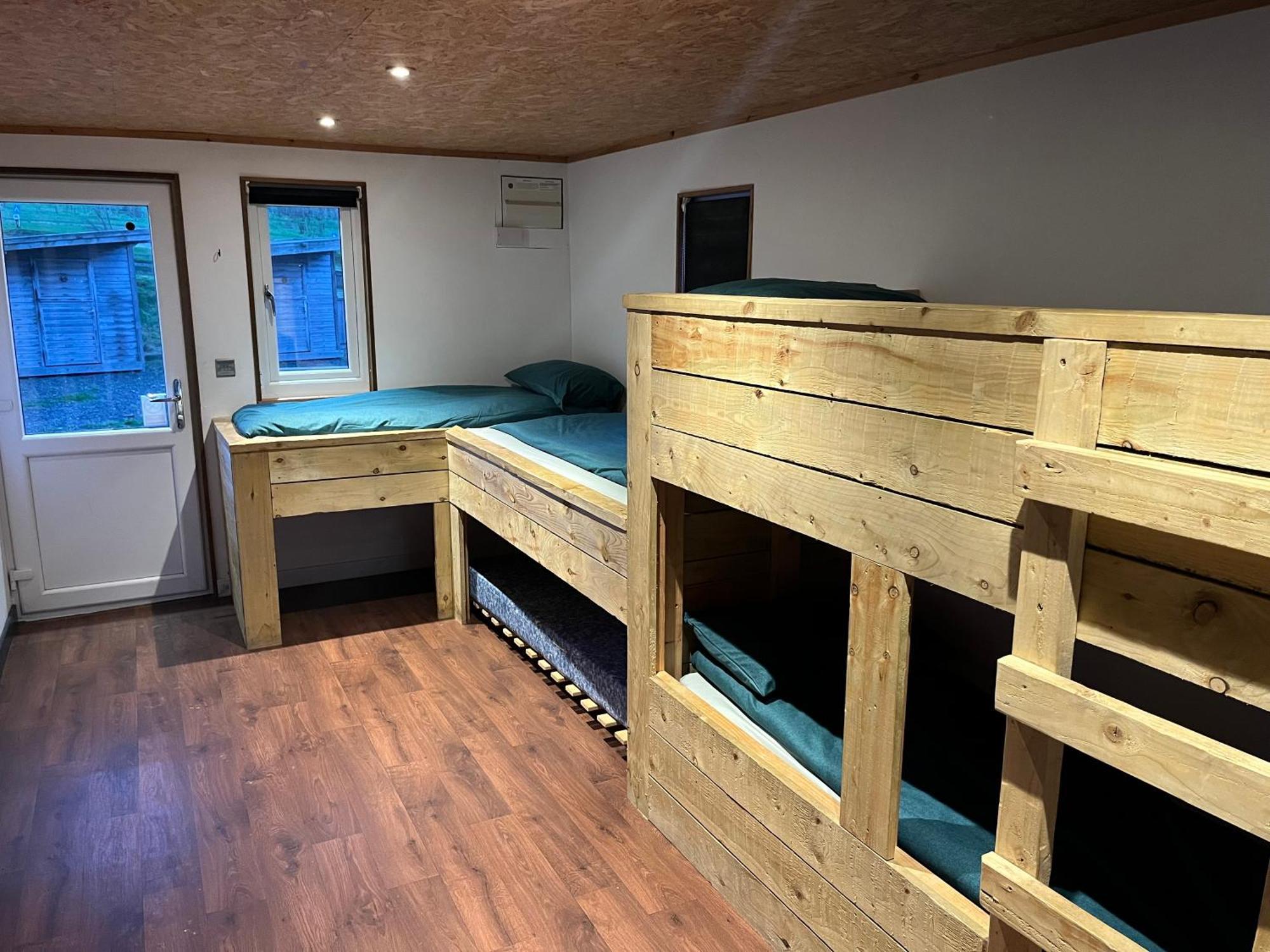 Adventure Lodges And Retreats Bideford Exterior photo